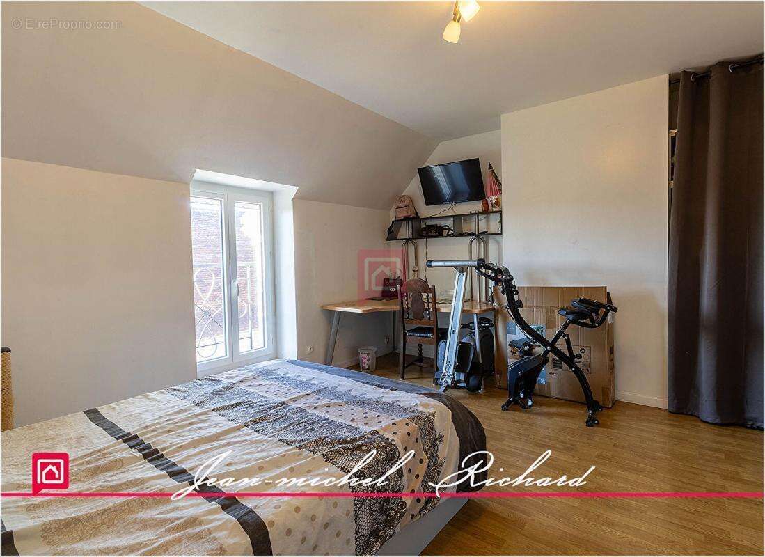 Maison à NOYERS-SUR-CHER