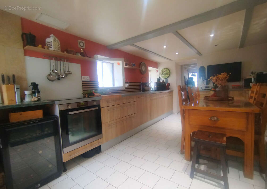 Maison en pierre 120 m2 avec cour - photo 5