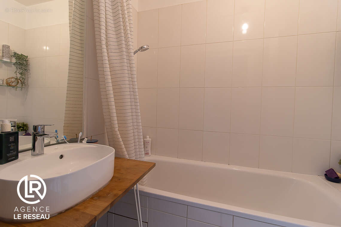 Appartement à COLOMBES