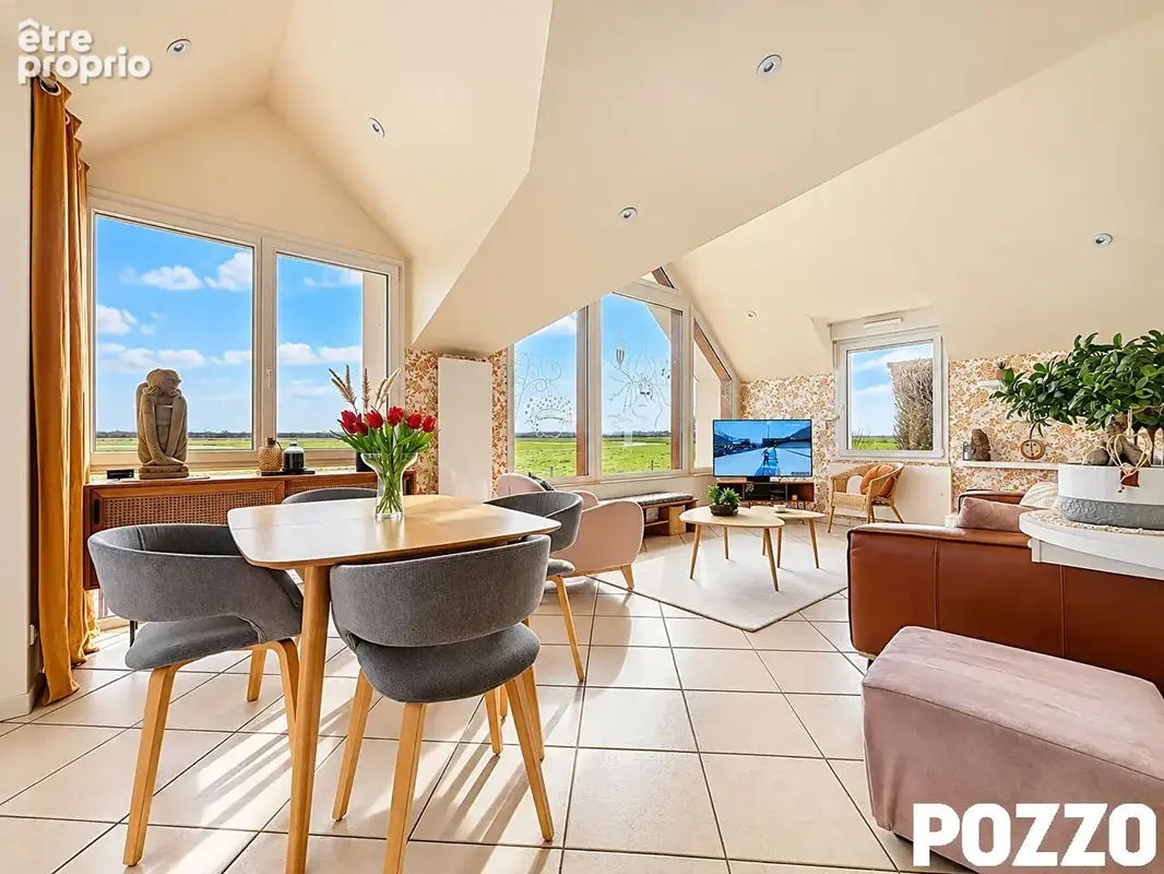 A VENDRE - Vains - Maison 8 pièce(s) 143 m² - photo 4