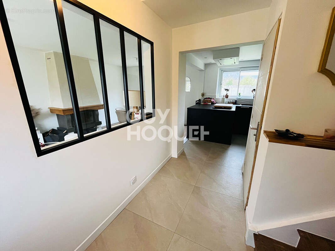 Maison à LE VIVIER-SUR-MER