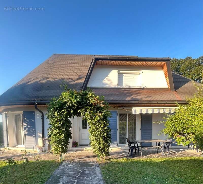 Maison à LONS-LE-SAUNIER