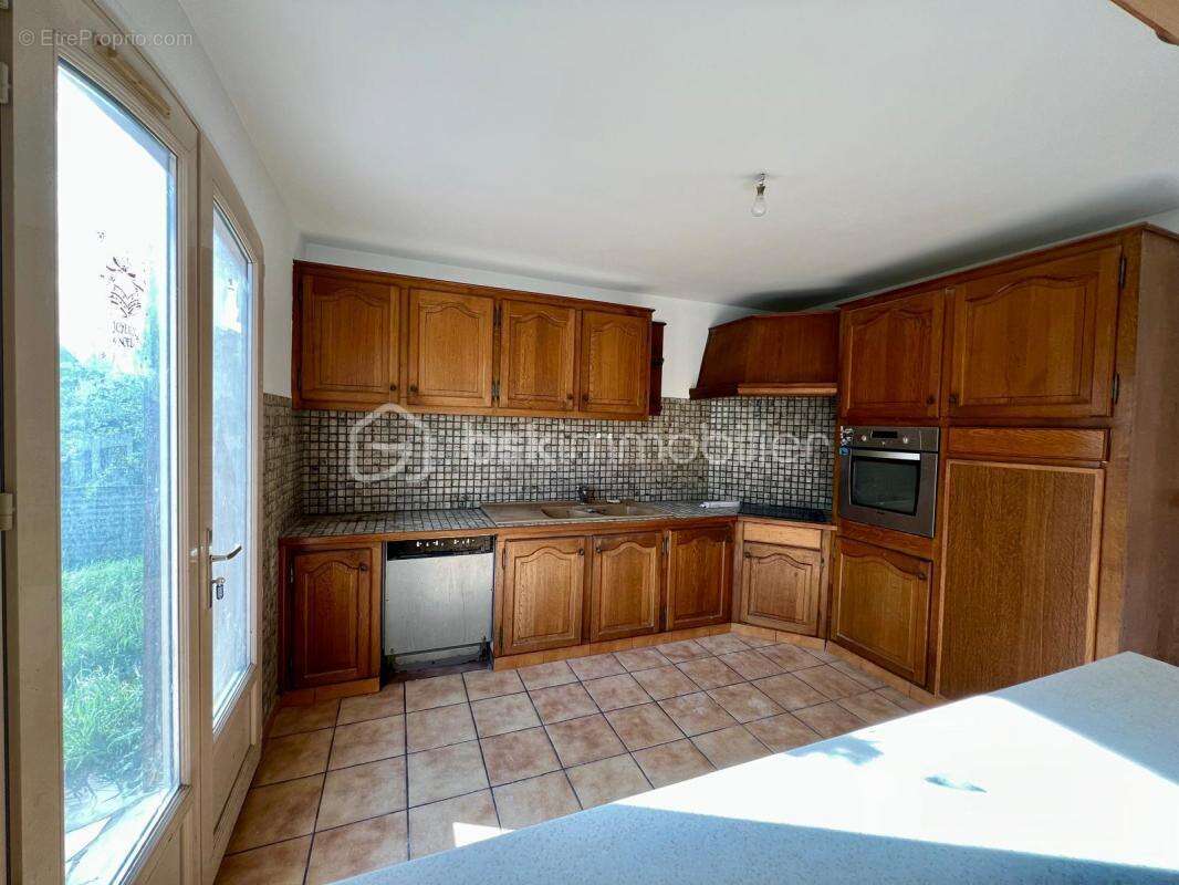 Maison 5 chambres sous sol total - photo 4