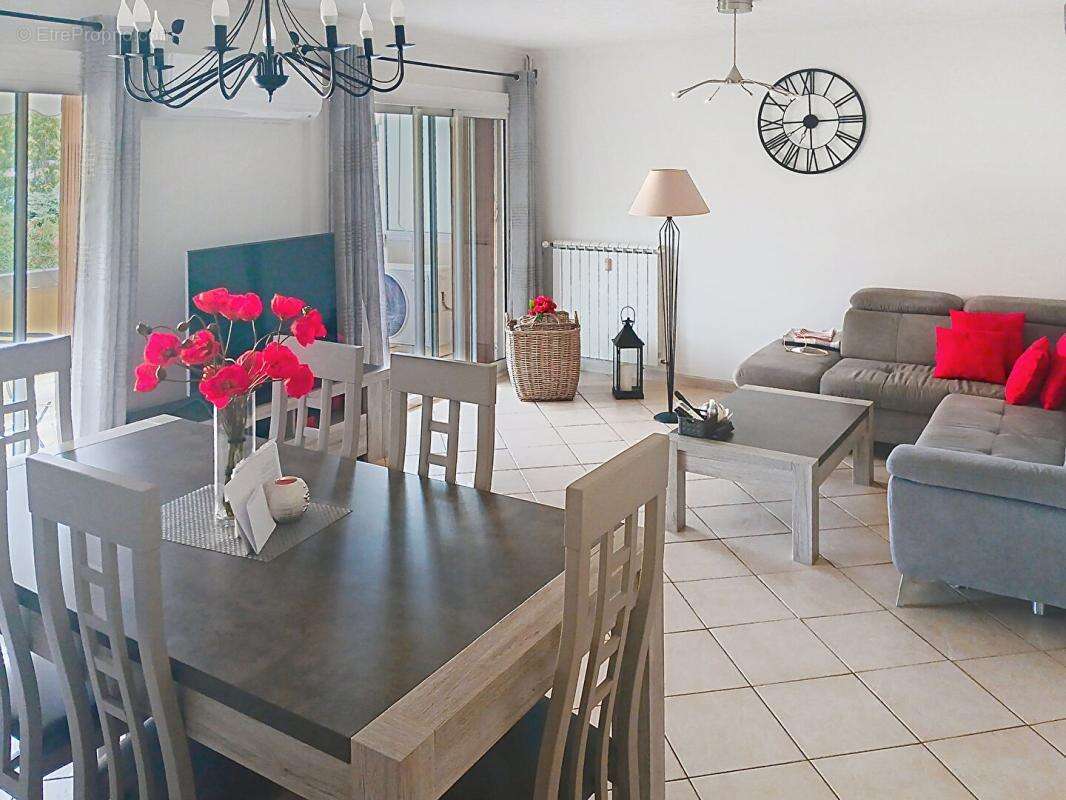 Appartement T3/4 avec terrasse - Brignoles - photo 3