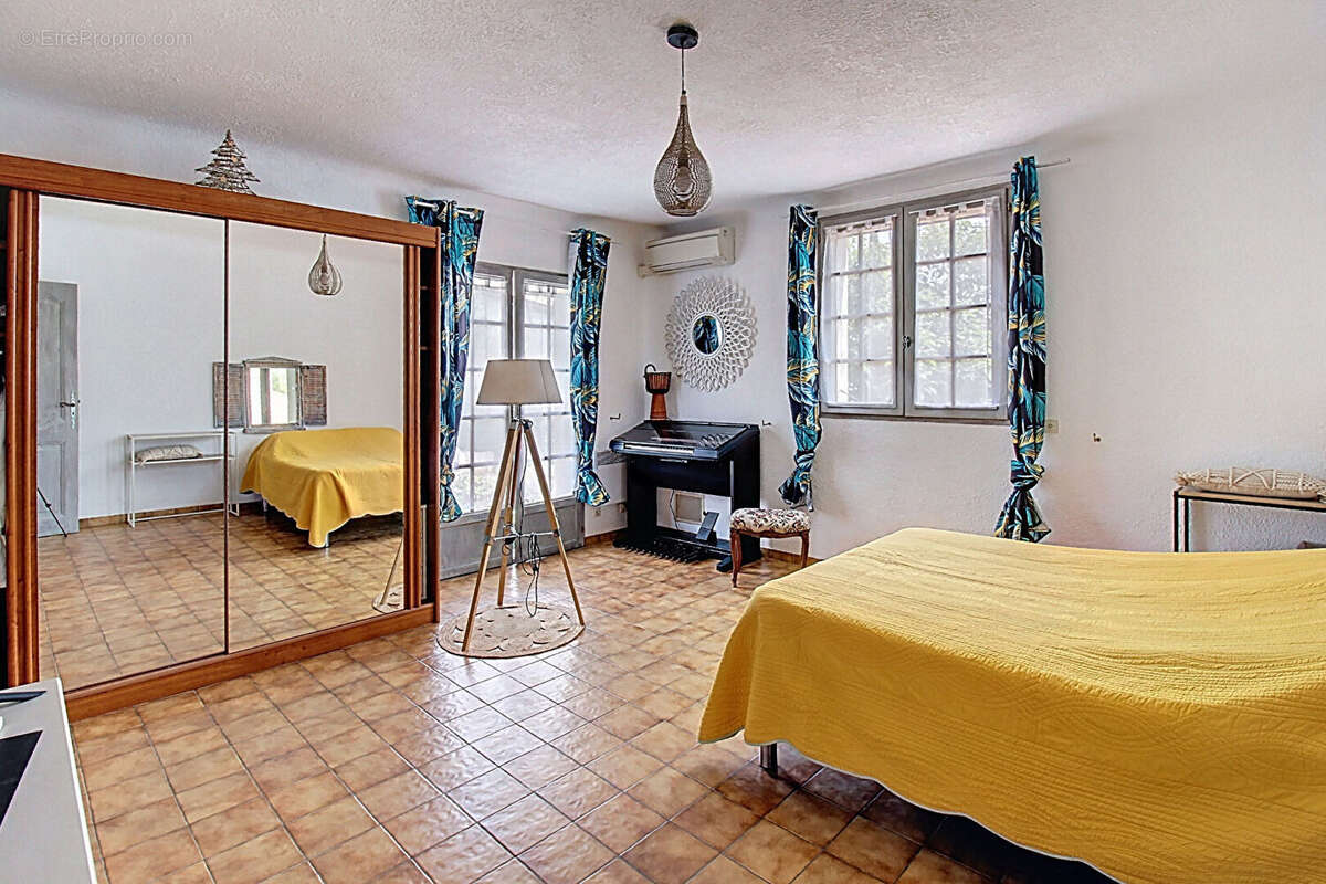 Maison à DRAGUIGNAN