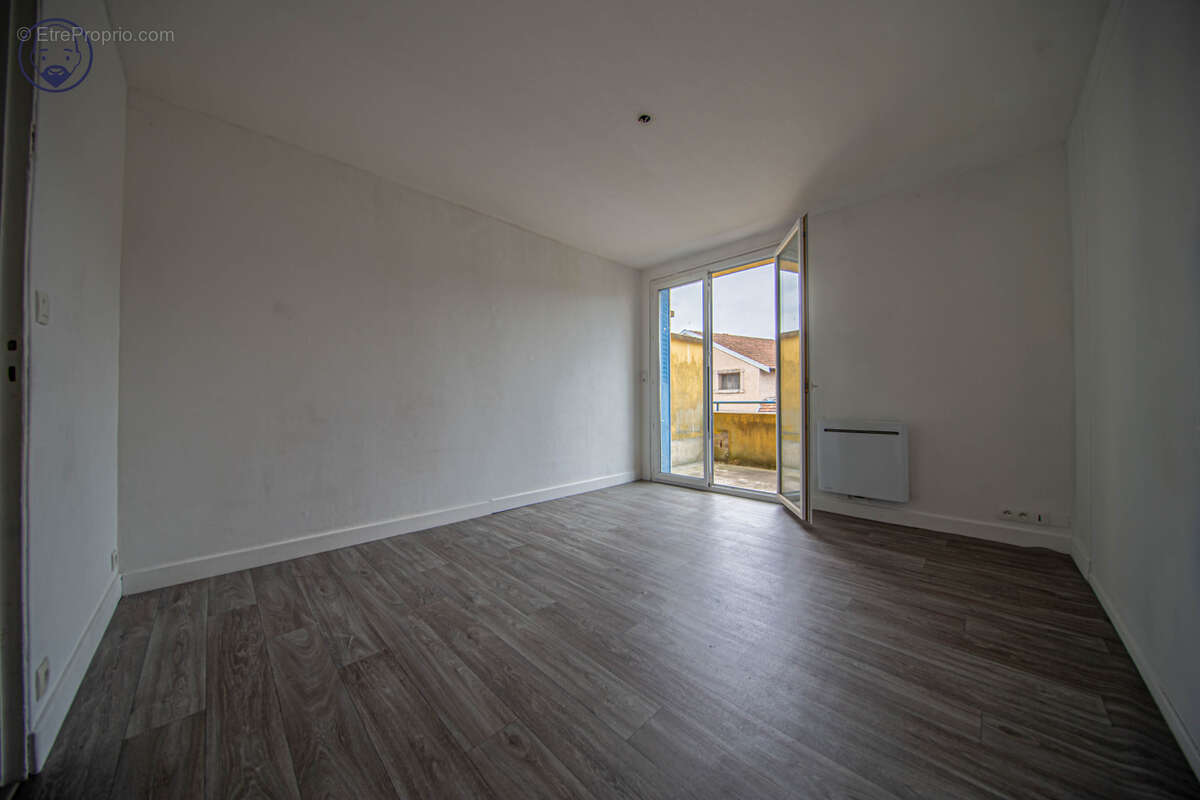 Appartement à VAUCOULEURS