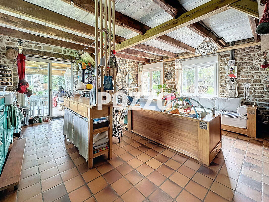 Maison à LE GRAND-CELLAND