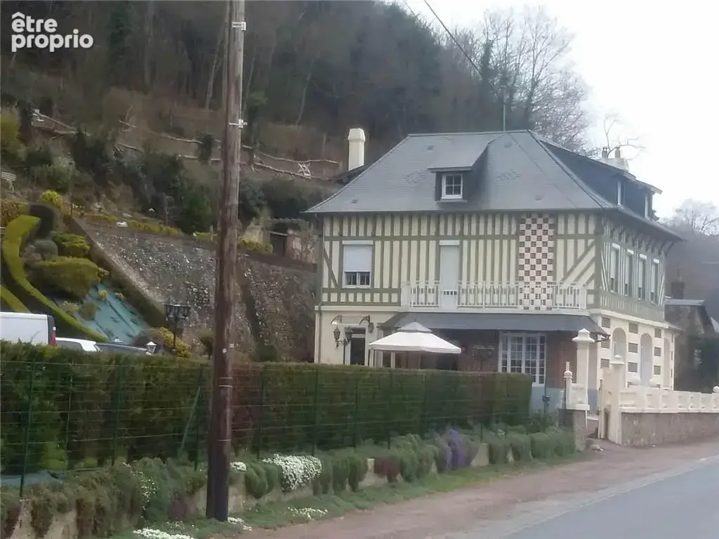 Maison 11 pièces 250 m² à vendre à Saint-Martin-De-Bienfaite-La-Cressonniere (14290) - photo 9