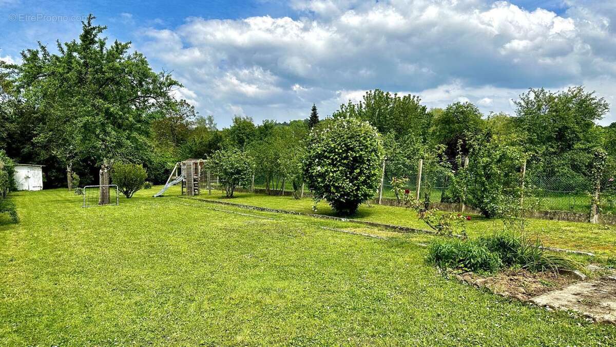Maison à MONTIGNY-SUR-LOING