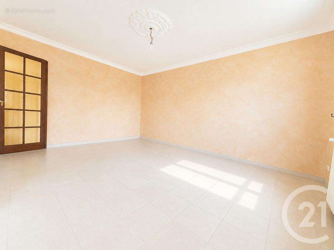 Maison 137 m² à Panazol  - photo 6