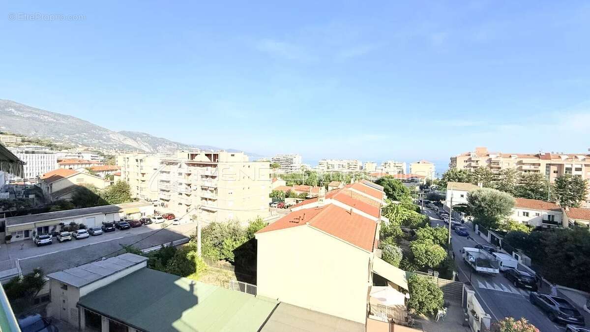 Appartement à ROQUEBRUNE-CAP-MARTIN