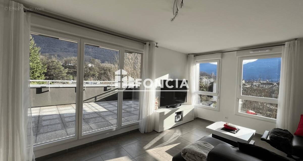 Appartement à VIZILLE