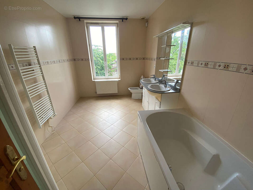 Immeuble Anserville - photo 9