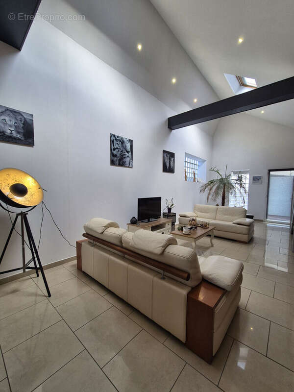 Photo 2 - Maison à LAPUGNOY