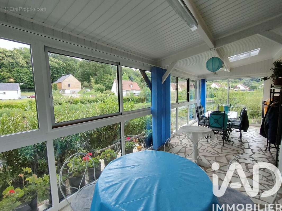 Maison 151 m² à Thorigne-Sur-Due  - photo 4