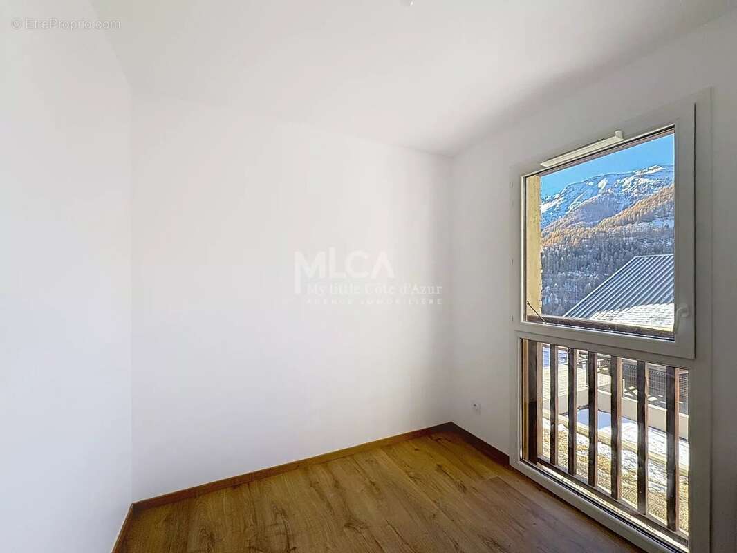 Appartement à SAINT-ETIENNE-DE-TINEE