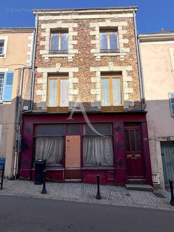 Maison à CHATEAU-GONTIER