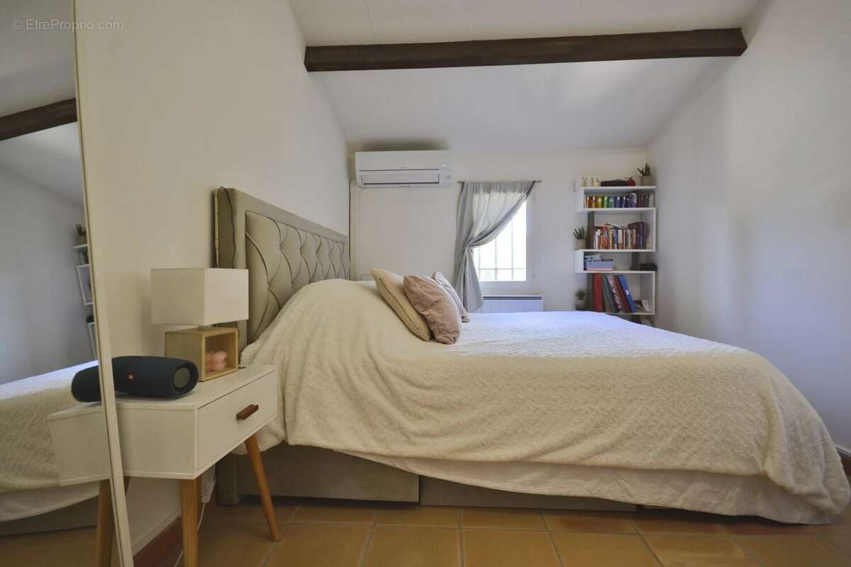 Maison à VALBONNE