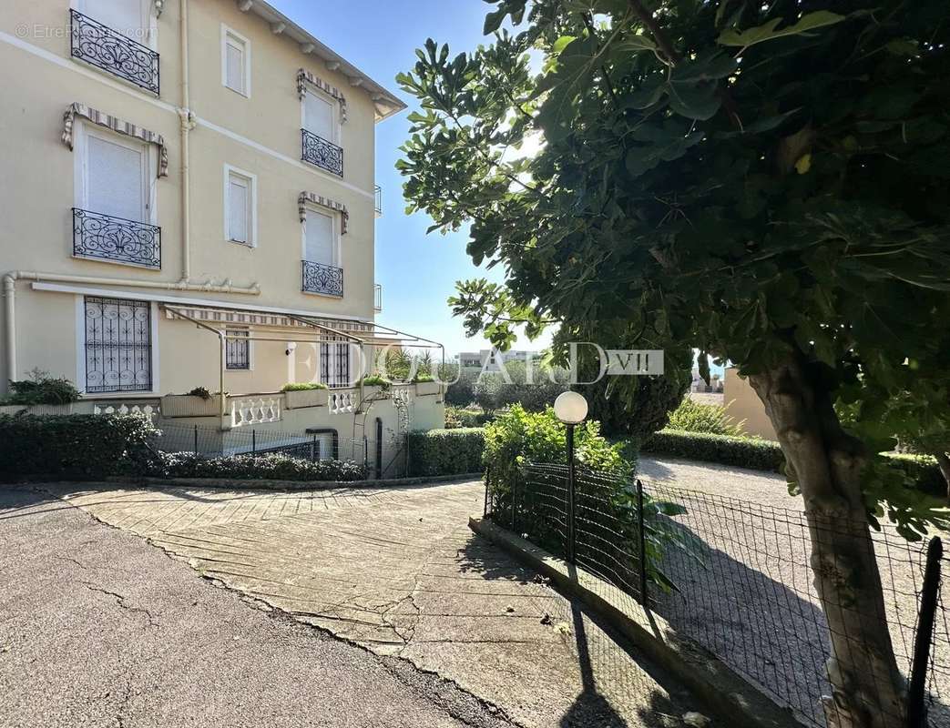 Appartement à MENTON