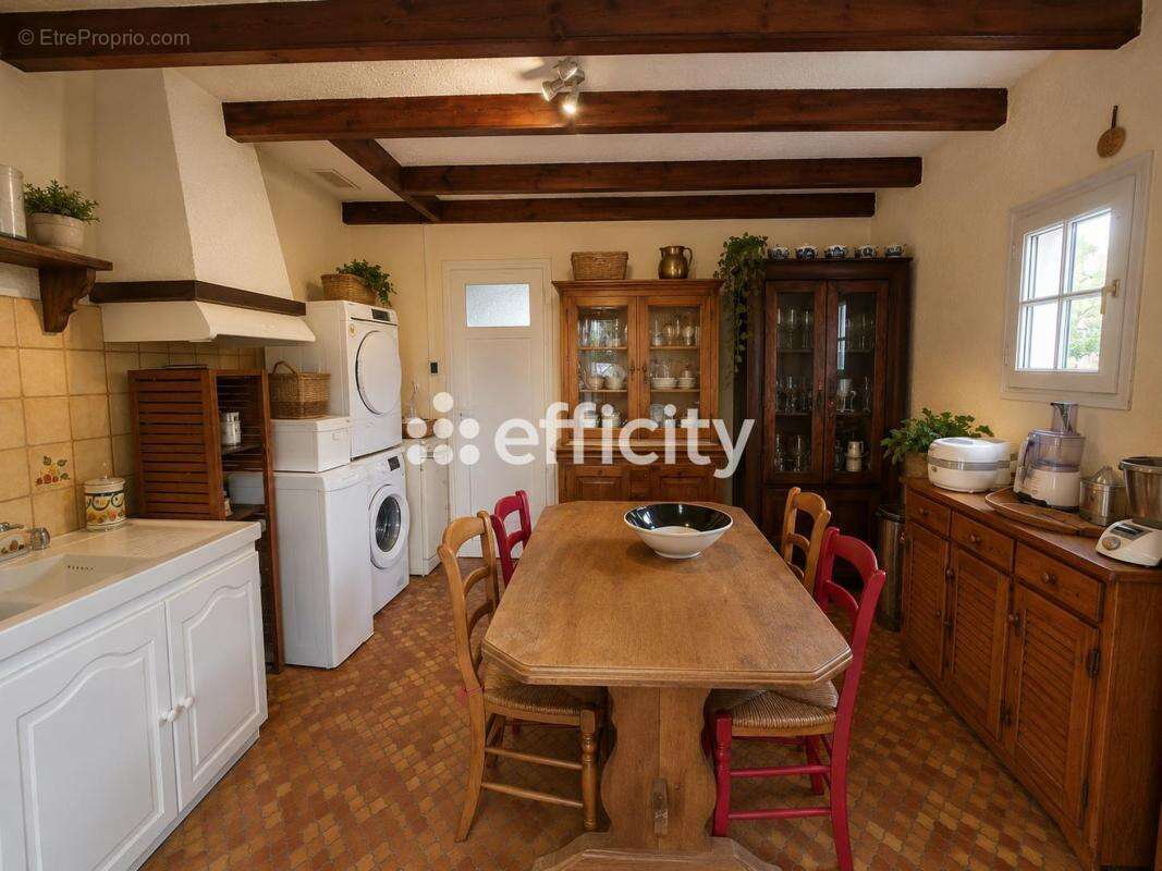 Maison 180 m² à Basse-Goulaine  - photo 7