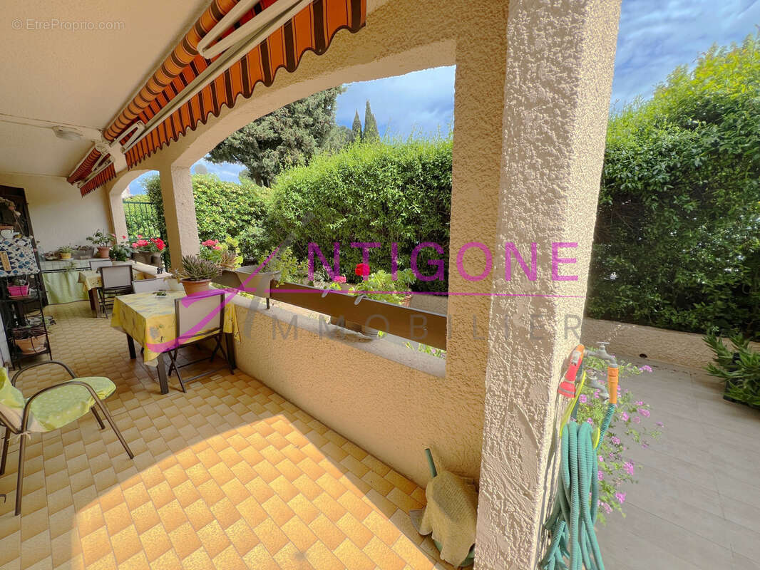 Autre à SANARY-SUR-MER