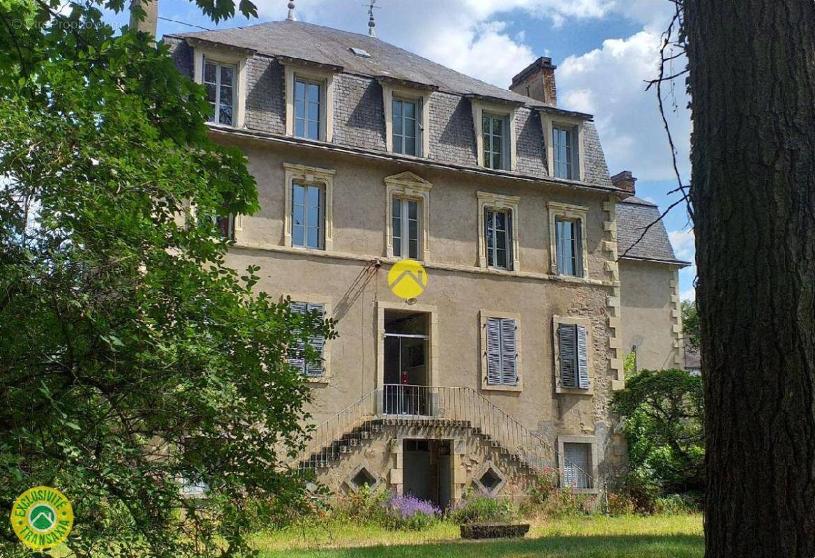 Maison à LURCY-LEVIS