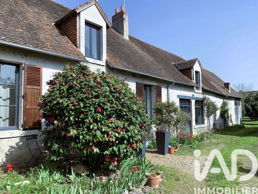 Photo 2 - Maison à VINEUIL