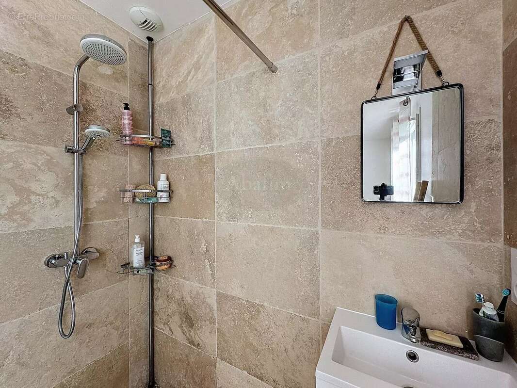 Maison à POUYASTRUC