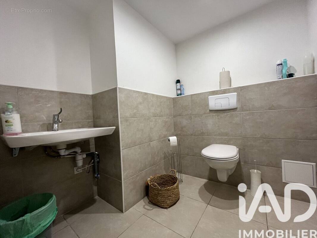 Photo 1 - Appartement à BAGNOLS-SUR-CEZE