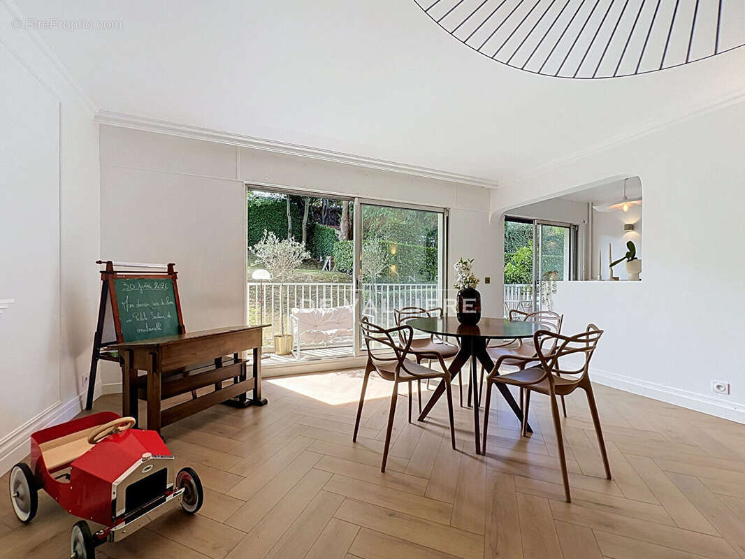 Appartement à NANTERRE