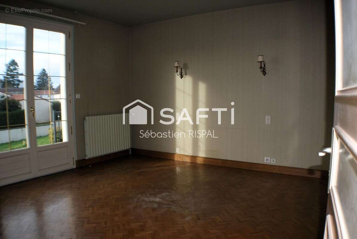 Photo 6 - Maison à BREUIL-BARRET