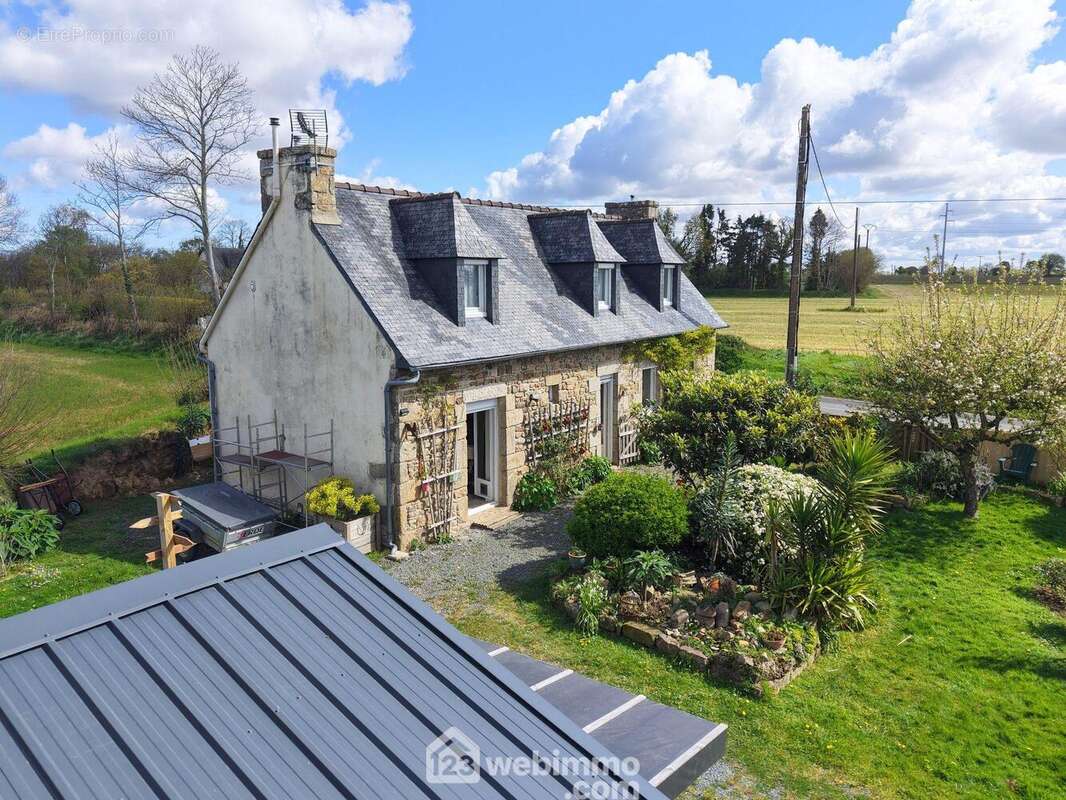 Maison 94 m² à Ploumilliau  - photo 4