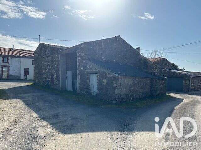 Photo 3 - Maison à CHAVAGNES-EN-PAILLERS