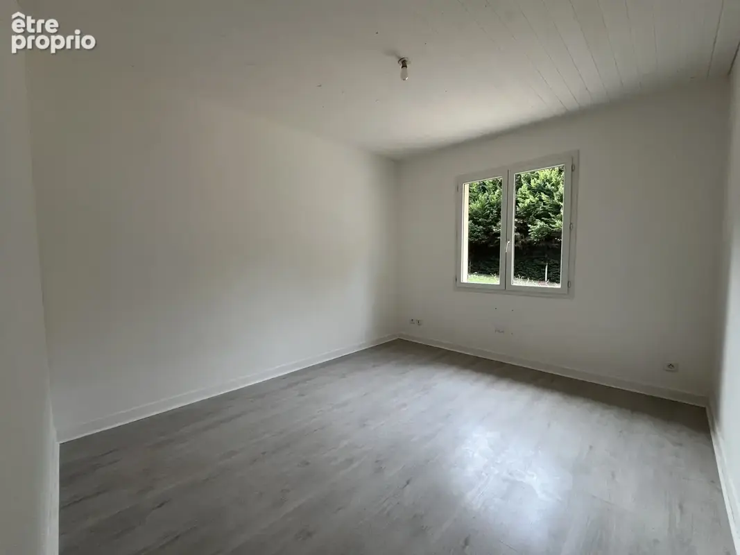 Maison de plain-pied de 110 m2 avec 4 chambres et garage - photo 10