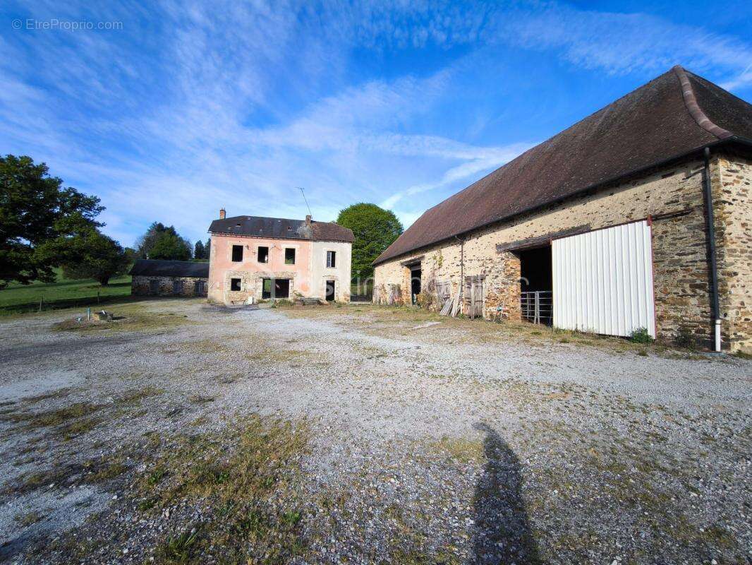 Terrain à SAINT-MEARD