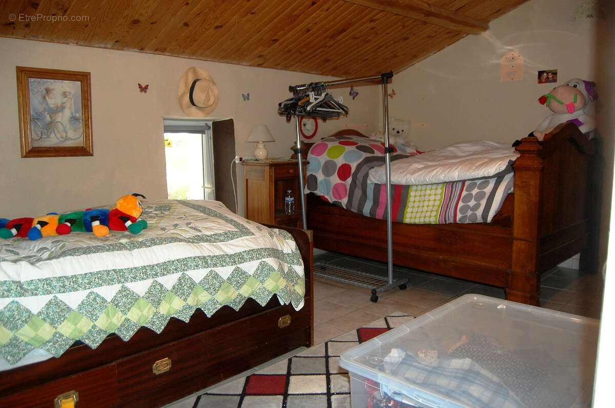 Mas en pierre 250 m2 sur 2000 m2 de terrain - photo 7