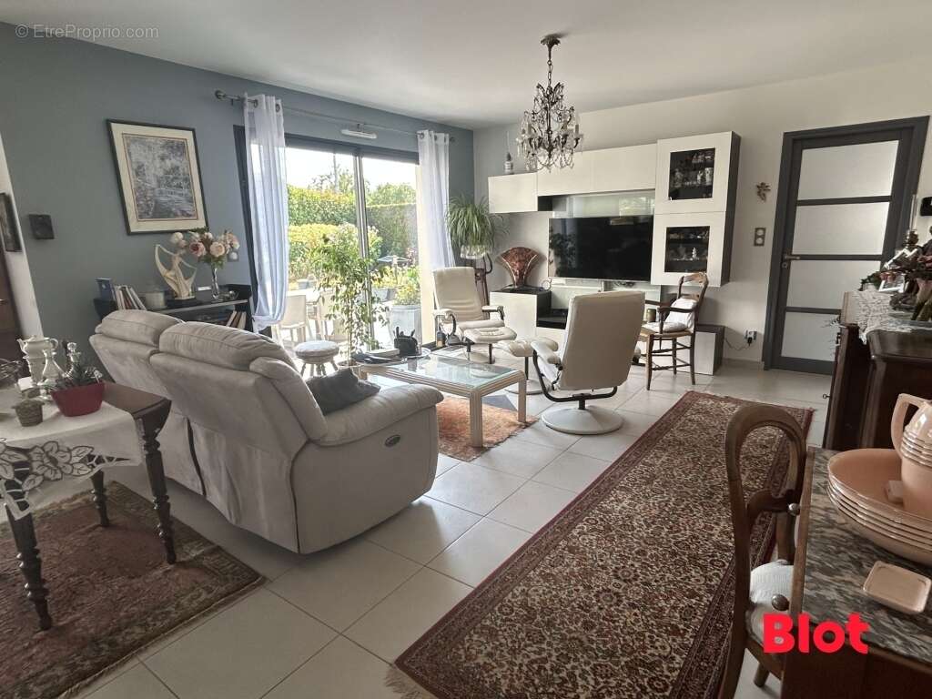 Maison 132 m² à Chasne-Sur-Illet  - photo 6