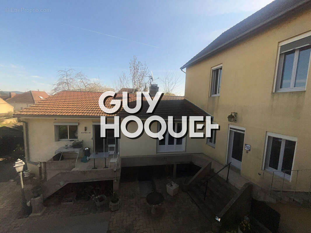 Maison à TOULON-SUR-ARROUX