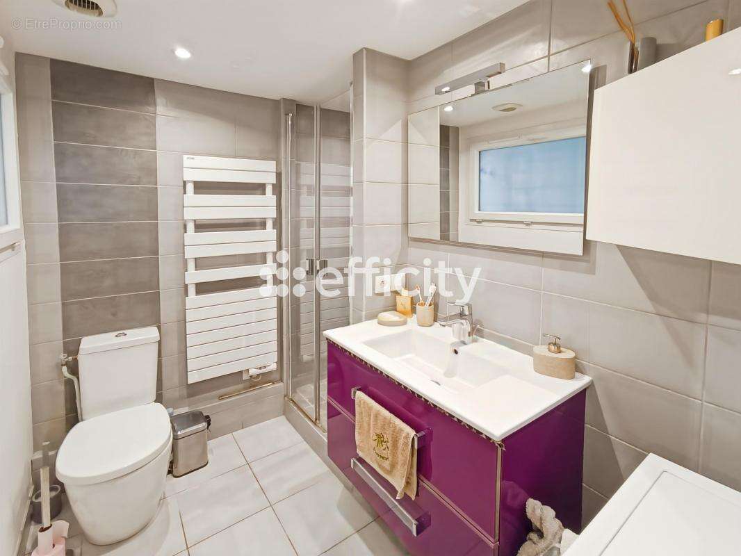 Maison à VANDRIMARE