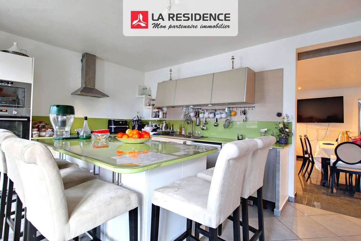 Maison à SAINT-ETIENNE-DU-ROUVRAY