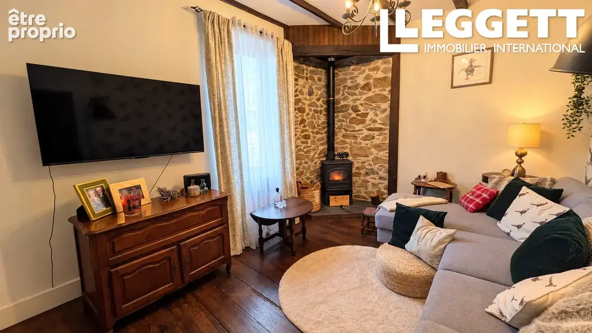 Maison de campagne rénovée, 3 chambres, plus de 3 ha, 2 granges et seconde maison à rénover en Corrèze - photo 3