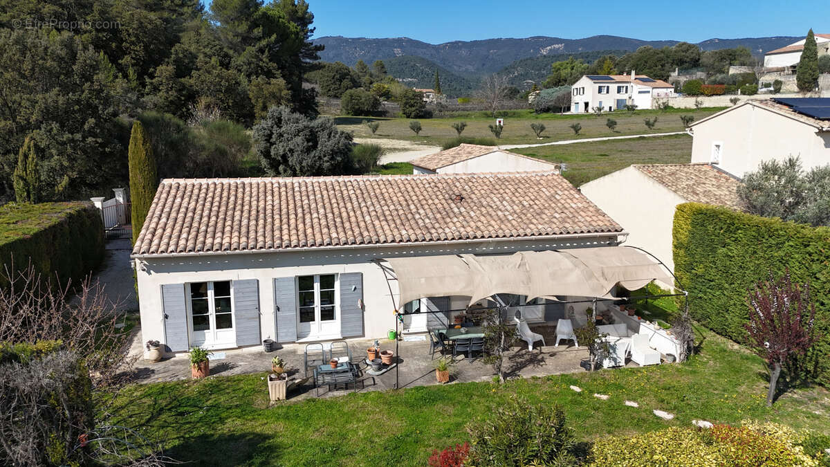 Maison à LA MOTTE-D'AIGUES
