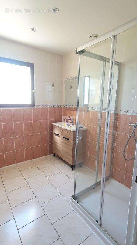 Maison à SAINT-YRIEIX-SUR-CHARENTE