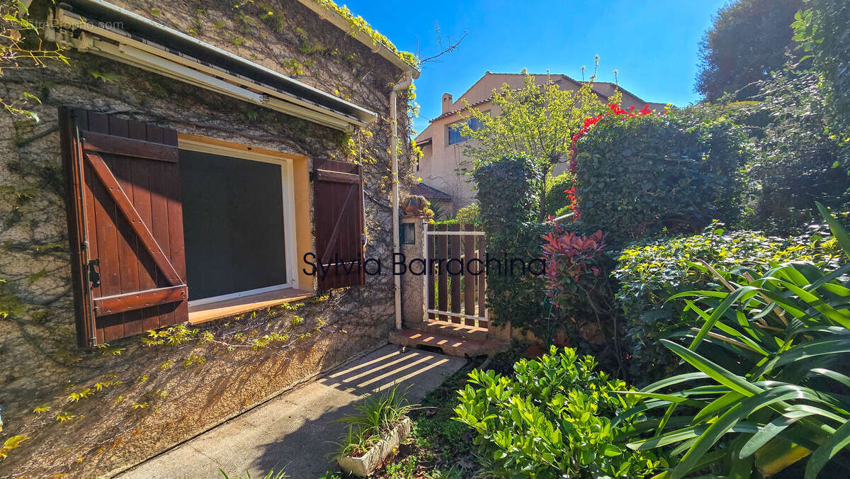 Maison 94 m² à Carqueiranne  - photo 37