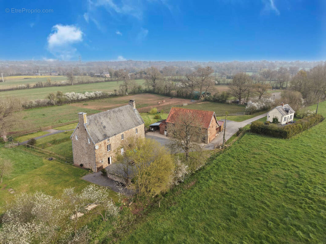 Maison à LE DEZERT
