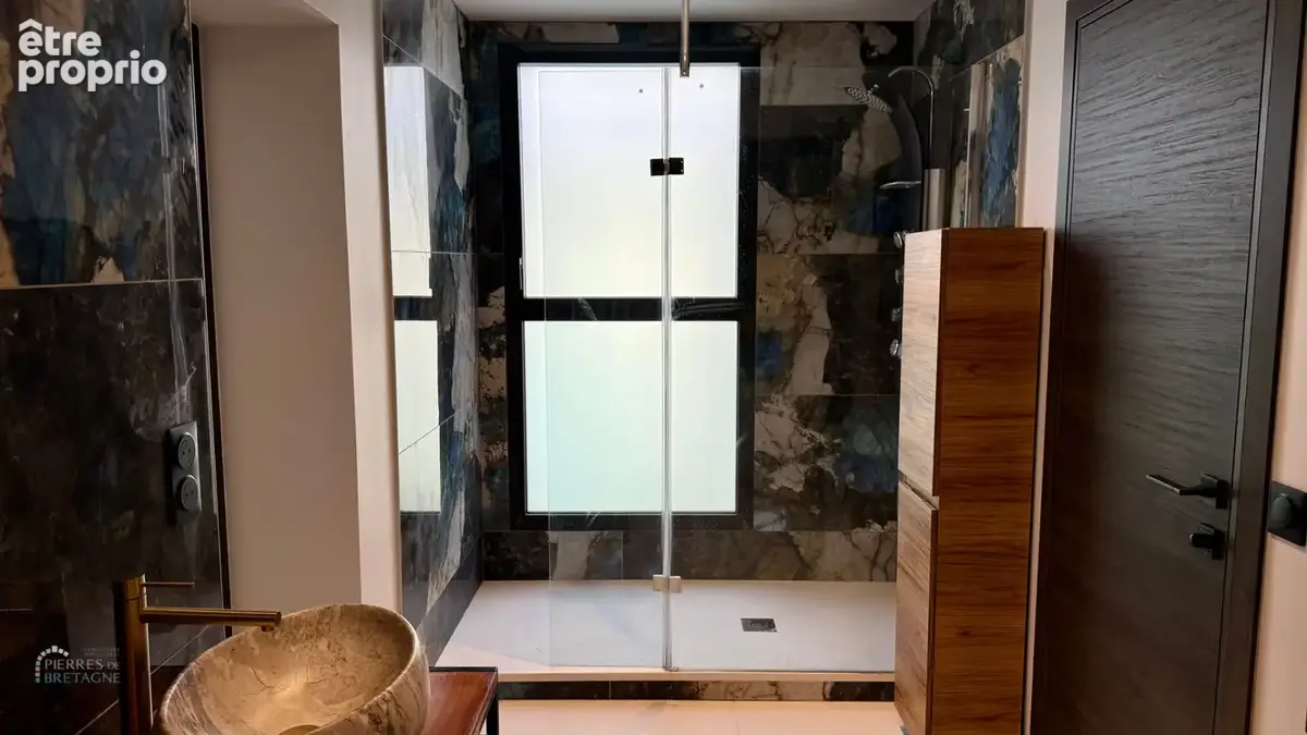 Maison contemporaine - 216 m2 - espace détente - GUILERS - photo 10