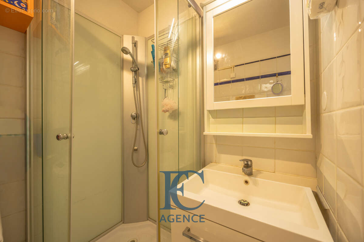 Appartement T2 près des commerces - photo 5