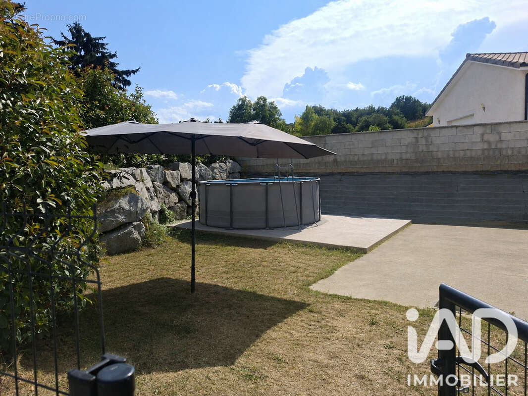 Maison 98 m² à Peaugres  - photo 3