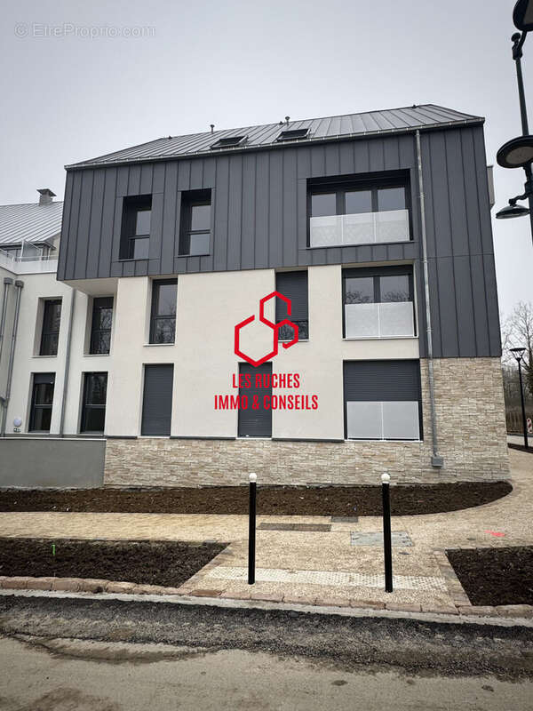 Appartement à MAGNY-LE-HONGRE