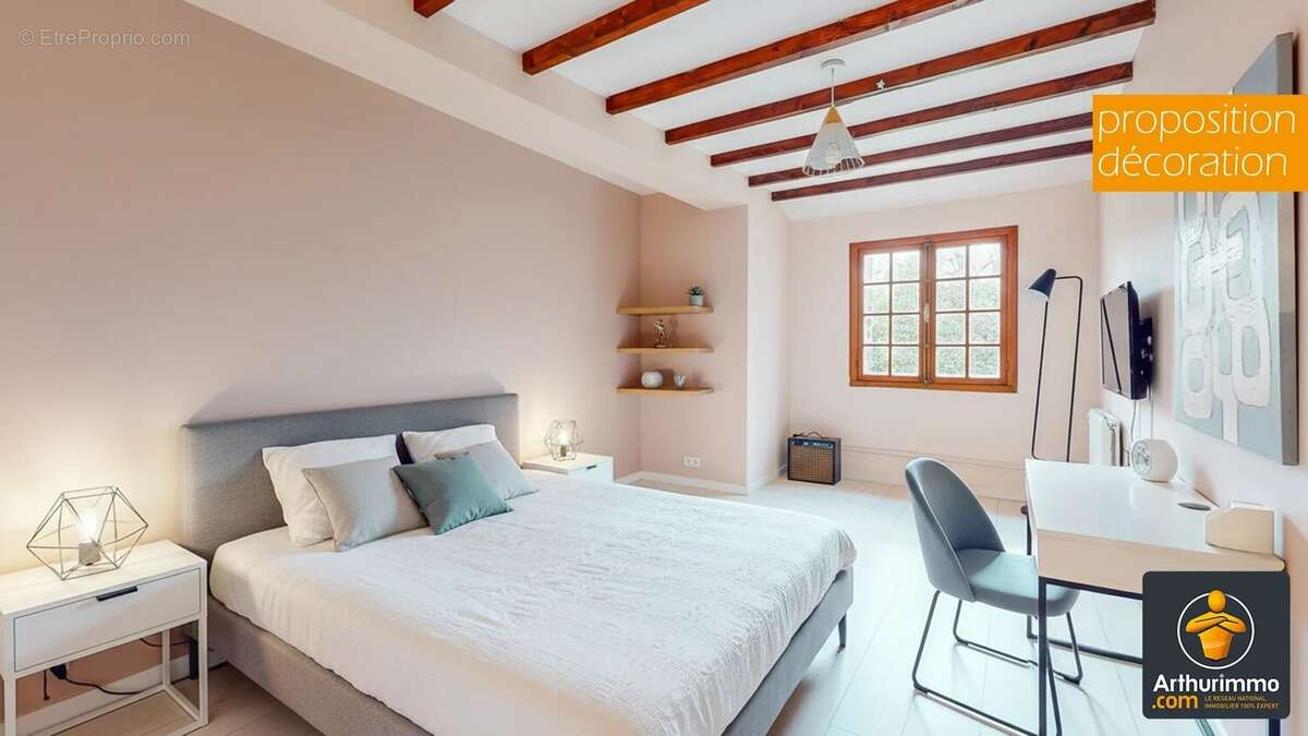 Maison à SAINT-GENIS-LAVAL